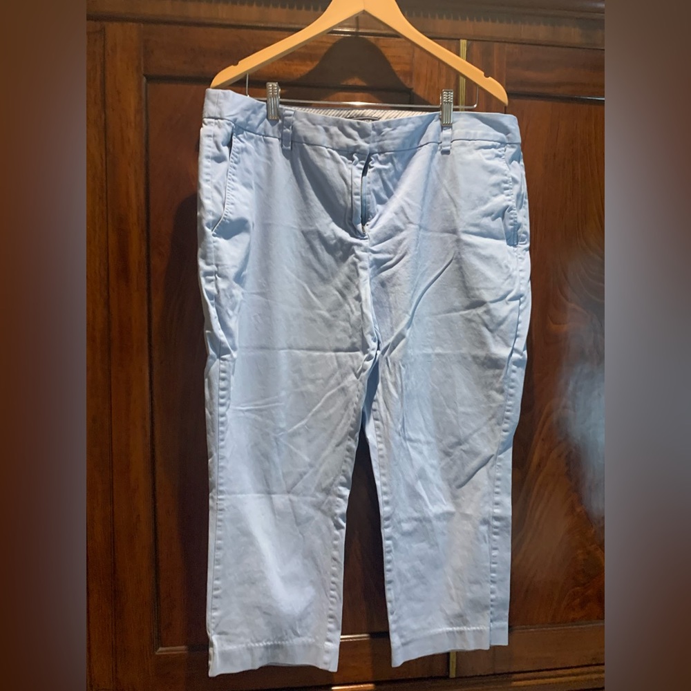Capri pants